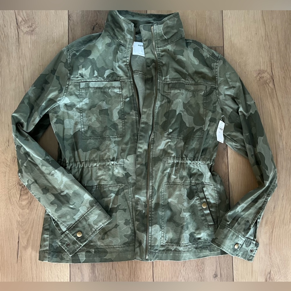 Old navy camo jacket. NWTs